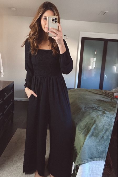 Wide leg long sleeve jumpsuit. Dressy material. So cute and so comfy. Love the flowy oversized fit . Size small

Spring outfit, jumpsuit, dressy jumpsuit

#LTKover40 #LTKfindsunder50 #LTKfindsunder100