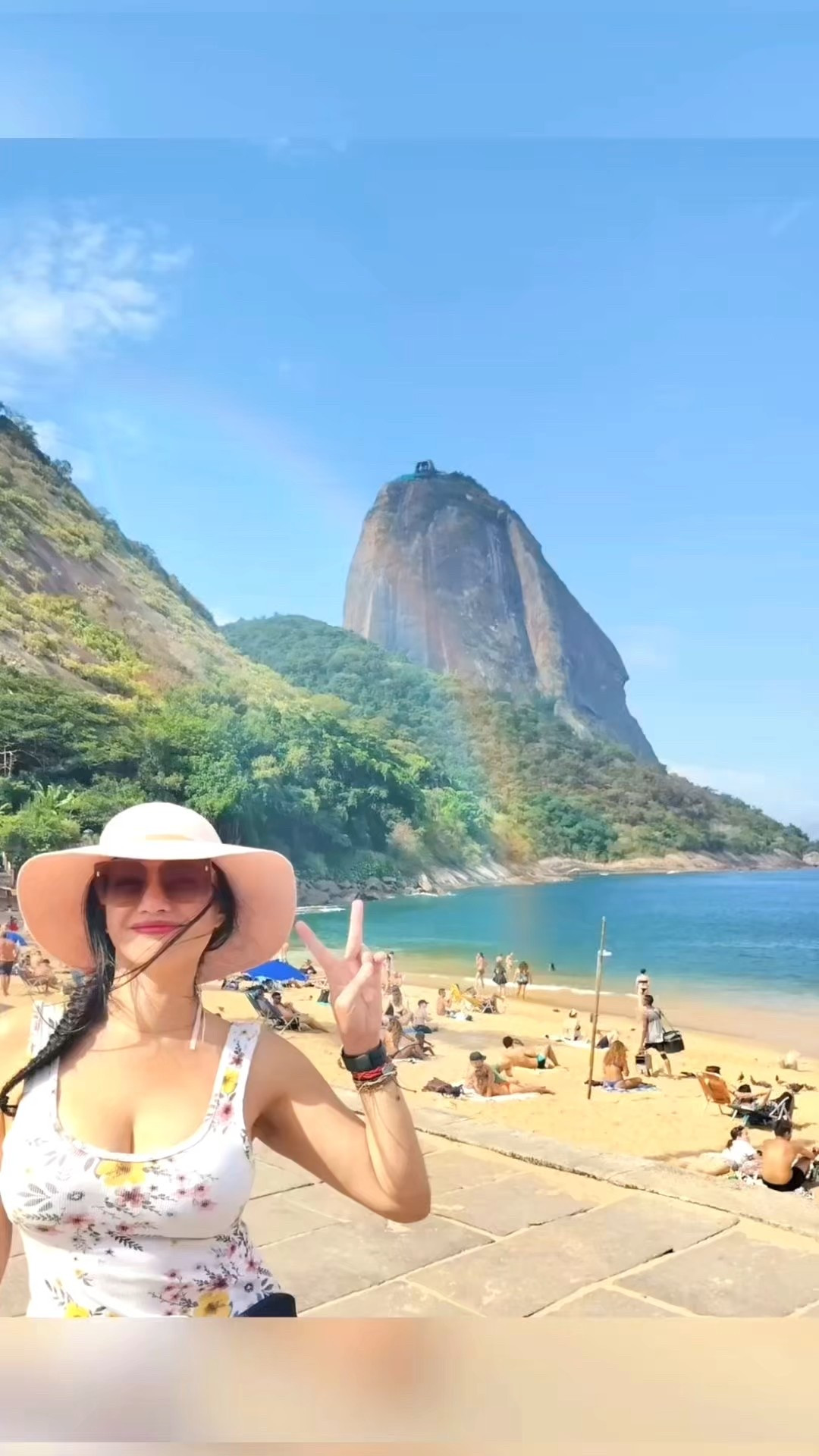 Rose in Rio: Quiet Luxury Beach Style

A romantic "Rose in Rio" moment — soft florals, blush tones, and effortless resort style against the backdrop of Sugarloaf Mountain. Perfect inspiration for your next Rio de Janeiro getaway: beach outfit ideas, feminine vacation looks, and quiet luxury travel vibes. Save for your Rio packing list, LTK outfit planning, or your next tropical escape.

#LTKdayinmylife #LTKTravel #LTKBeauty