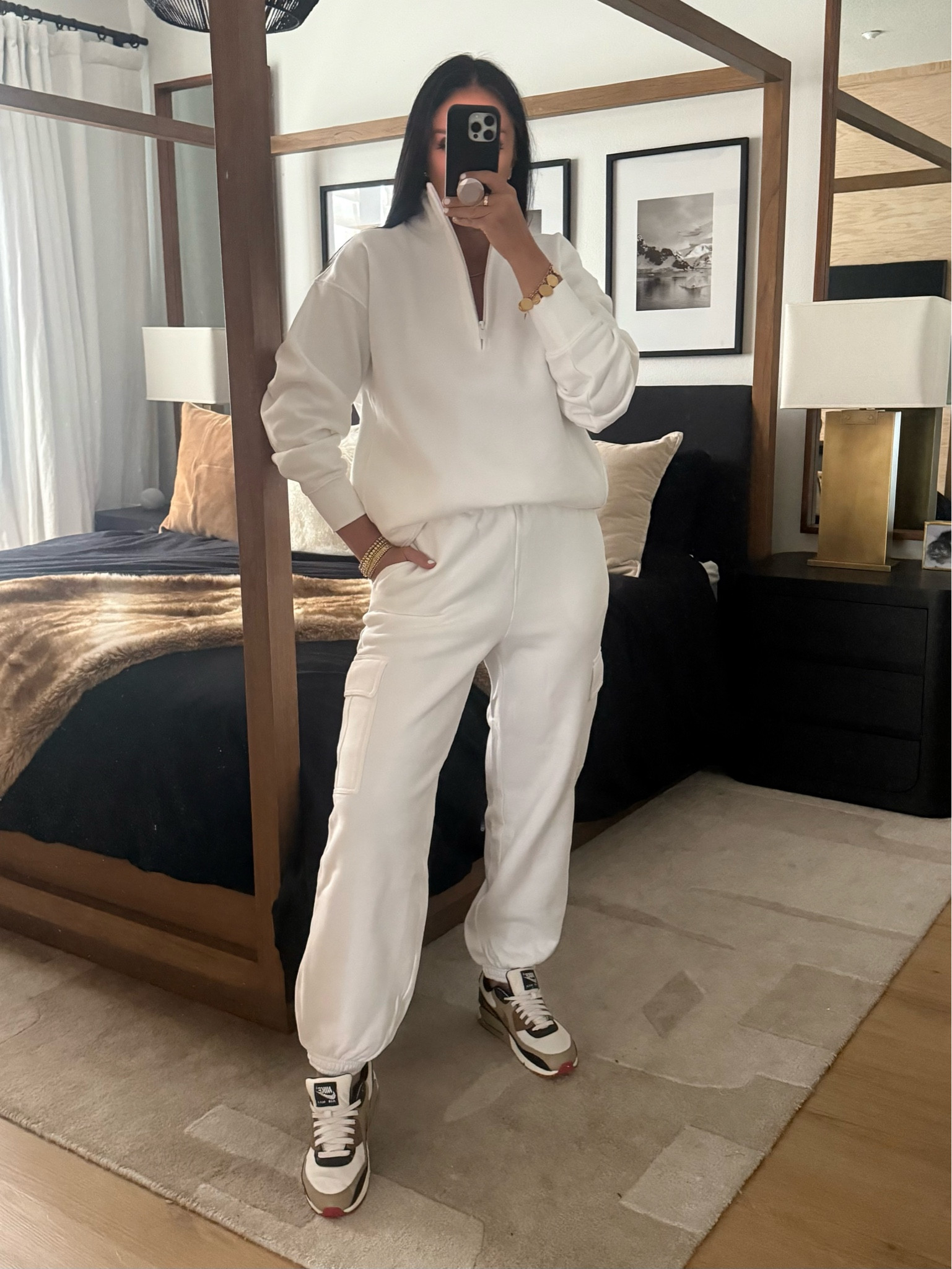 Cozy Sweatfleece Boyfriend 1/2 Zip Sweatshirt wearing size small. Cozy Fleece Mega Cargo™ Jogger wearing size small. Nike AirMax 90s size up 1/2 size

