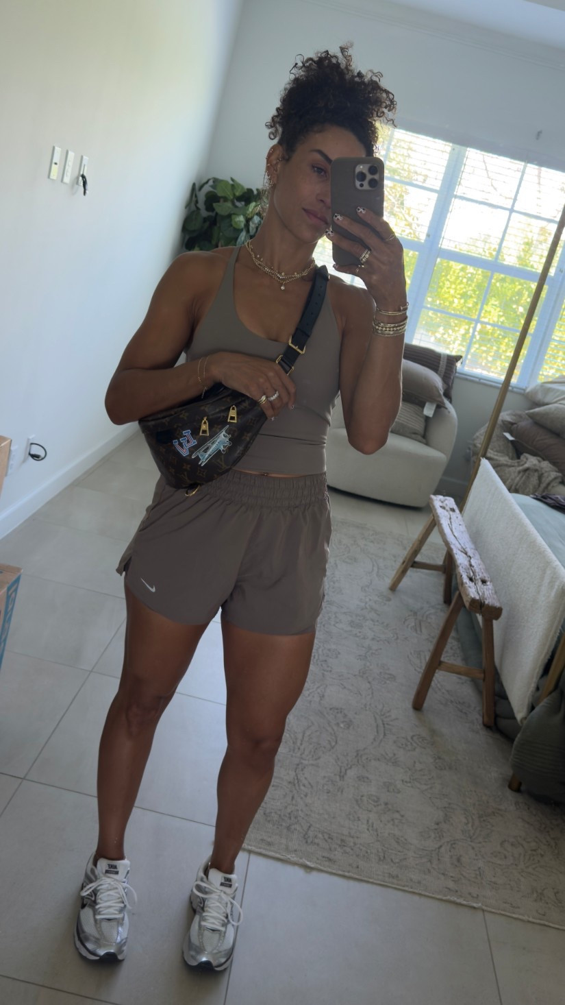 Cozy vibes .. workout fit of the day 