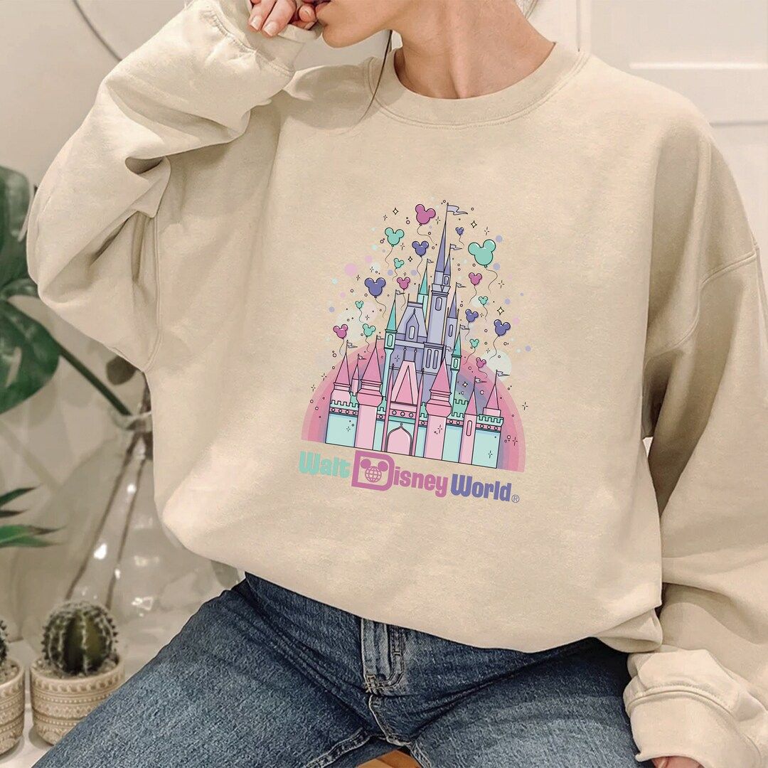 Disney Castle Sweatshirt  Disney Vintage  Disney Family - Etsy | Etsy (US)