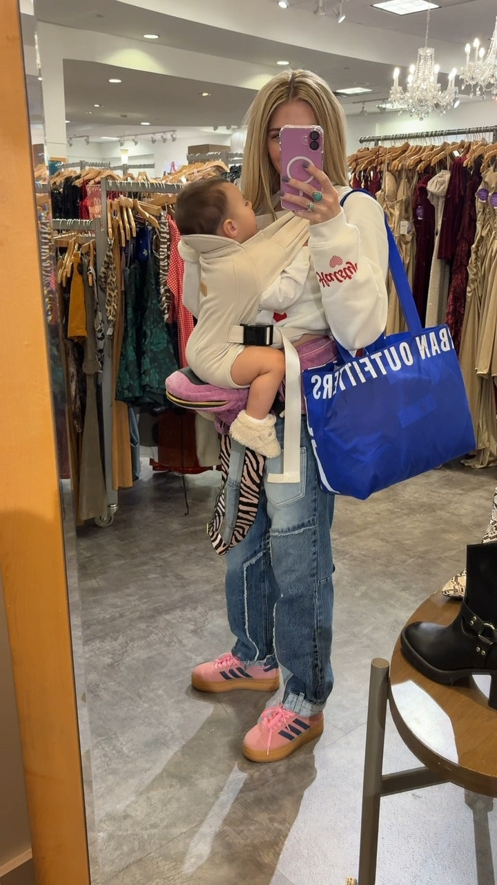 shopping with my tush baby 

#LTKFamily #LTKMostLoved #LTKBaby