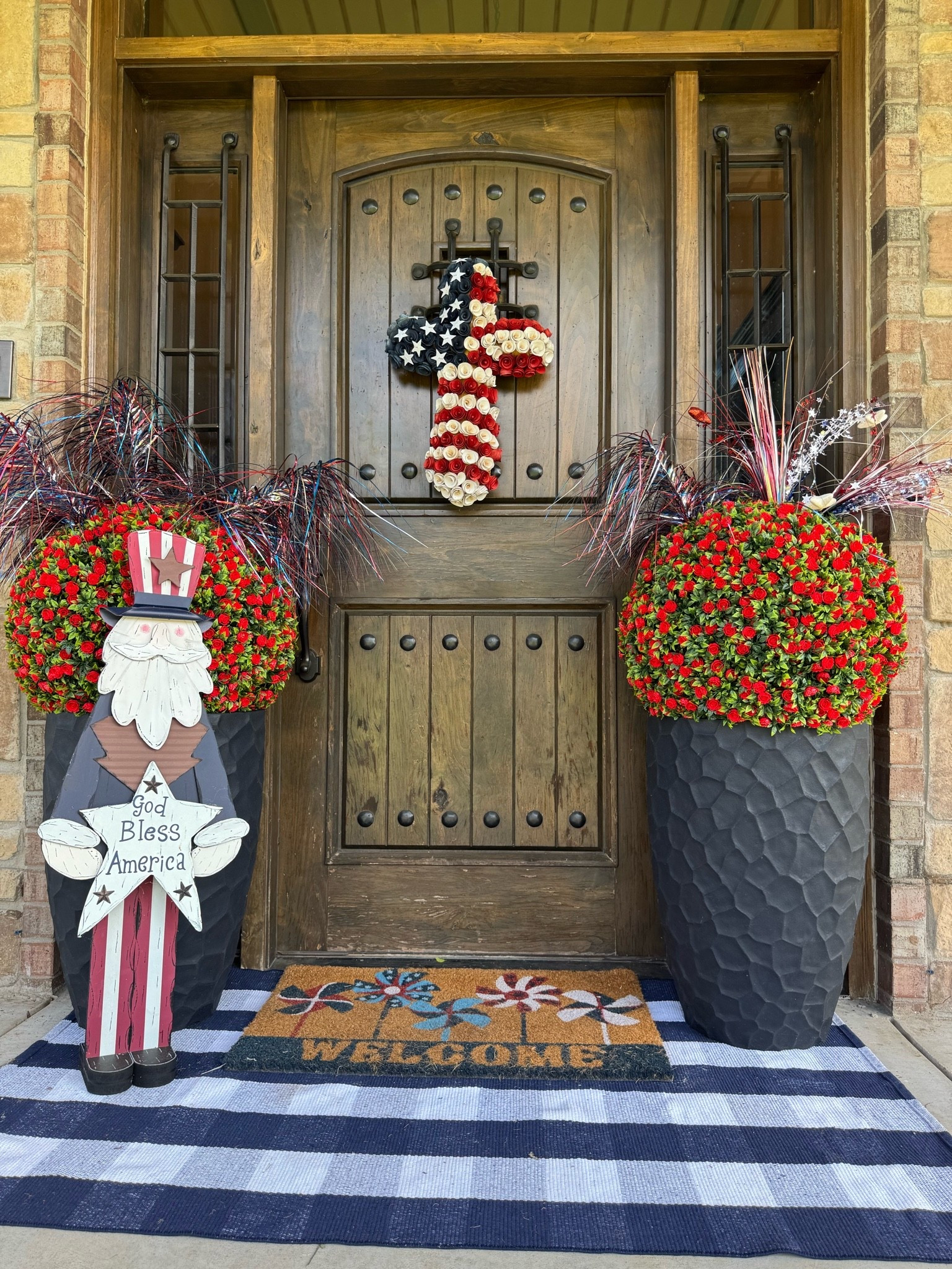 4th of July Decorations❤️🤍💙

4th of July // Front Porch Decorations// 4th of July Decorations // At Home// Amazon

#LTKdayinmylife #LTKSeasonal #LTKHome