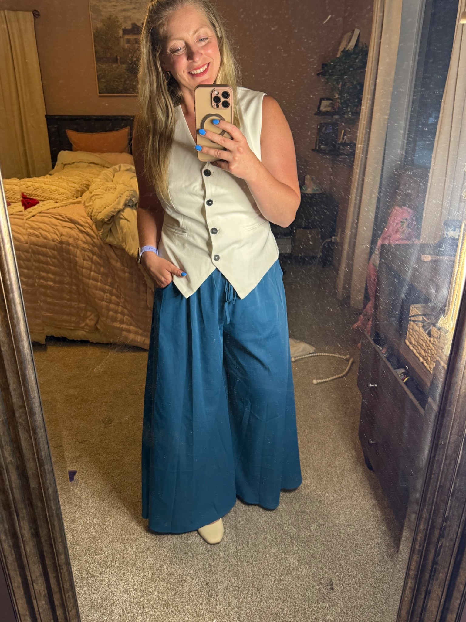 Effortlessly chic & comfy ✨
This outfit is giving midsize confidence meets coastal cool.
Wearing a structured cream vest (obsessed with the flattering fit!) paired with wide-leg teal trousers that feel like PJs but look like power moves. Finished with neutral ballet flats for a polished vibe.

💙 Perfect for: midsize fashion lovers, transitional spring-summer-to-fall outfits, capsule wardrobes

🛍️ Shop the look below:
#LTKfit #LTKstyle #midsizefashion #midsizestyle #capsulewardrobe #widelegpants #coastalcowgirlstyle  #fashionover30 #comfyandcute #structuredvest #neutralflats #ootd

#LTKWorkwear #LTKMidsize