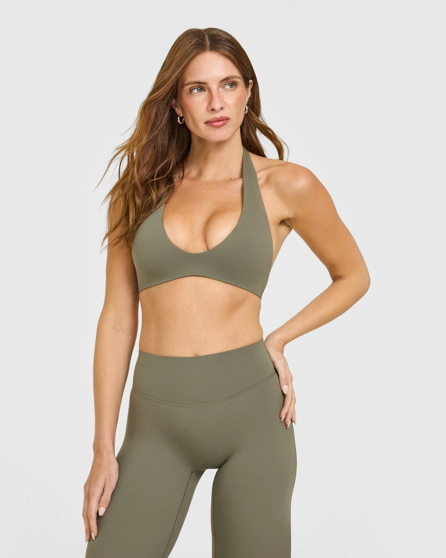 SoftMotion\u2122 Minimal Halter Neck Bralette with White Logo
Alpine Green | Oner Active (UK / US)