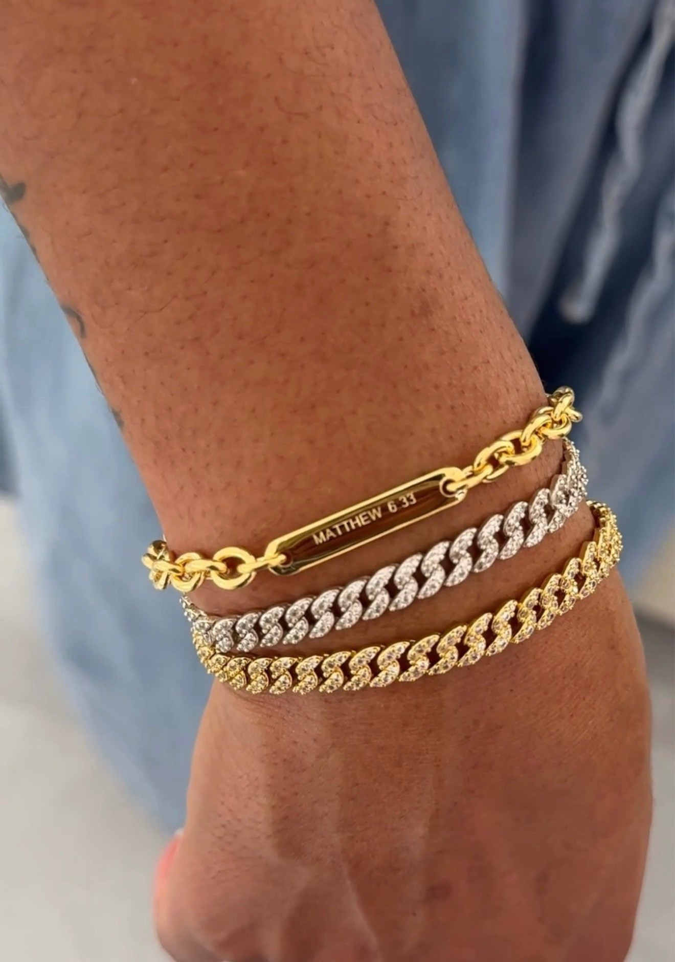 Engrave-able bracelet from Pandora. Ideal gift for birthdays or just because moments!
