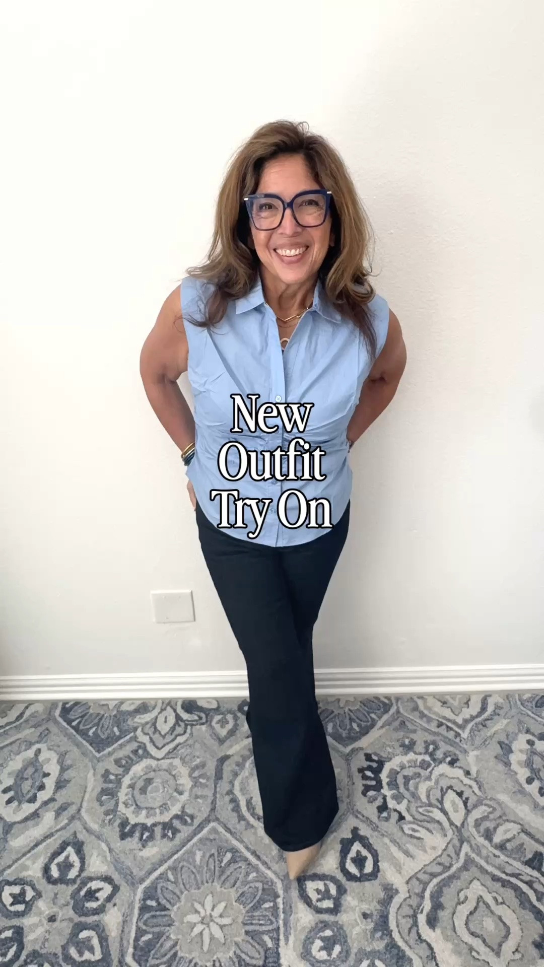Trying on a few new pieces from  Evereve. 
Love this top. Fits true to size. If in between size up. 
The jeans are comfy and amazing.

I’m Elisa, a Dallas based wardrobe stylist, consultant, founder of Turnkey Style, and author of The Style Advantage: I Say What HR Can’t. 

I work one on one with professionals as well as with leaders and corporate teams to build authentic executive presence that drives real ROI.

👉🏼 I’m also a mom of two grown boys, a wife, a post-menopausal woman in business, 5’4”, a size 12/14 on the bottom and L on top. 

🙋🏻‍♀️ I’ve been everything from a size 10–18+, which is why fit, function, and real life always come first.

#LTKOver40 #LTKWorkwear #LTKMidsize