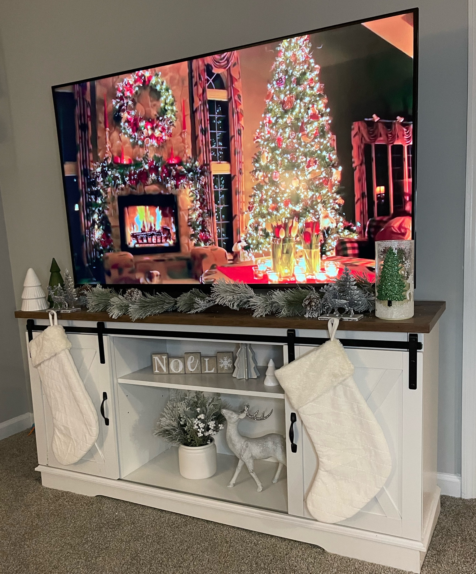 Neutral Christmas decorations 🤍

#LTKSeasonal #LTKhome #LTKHoliday