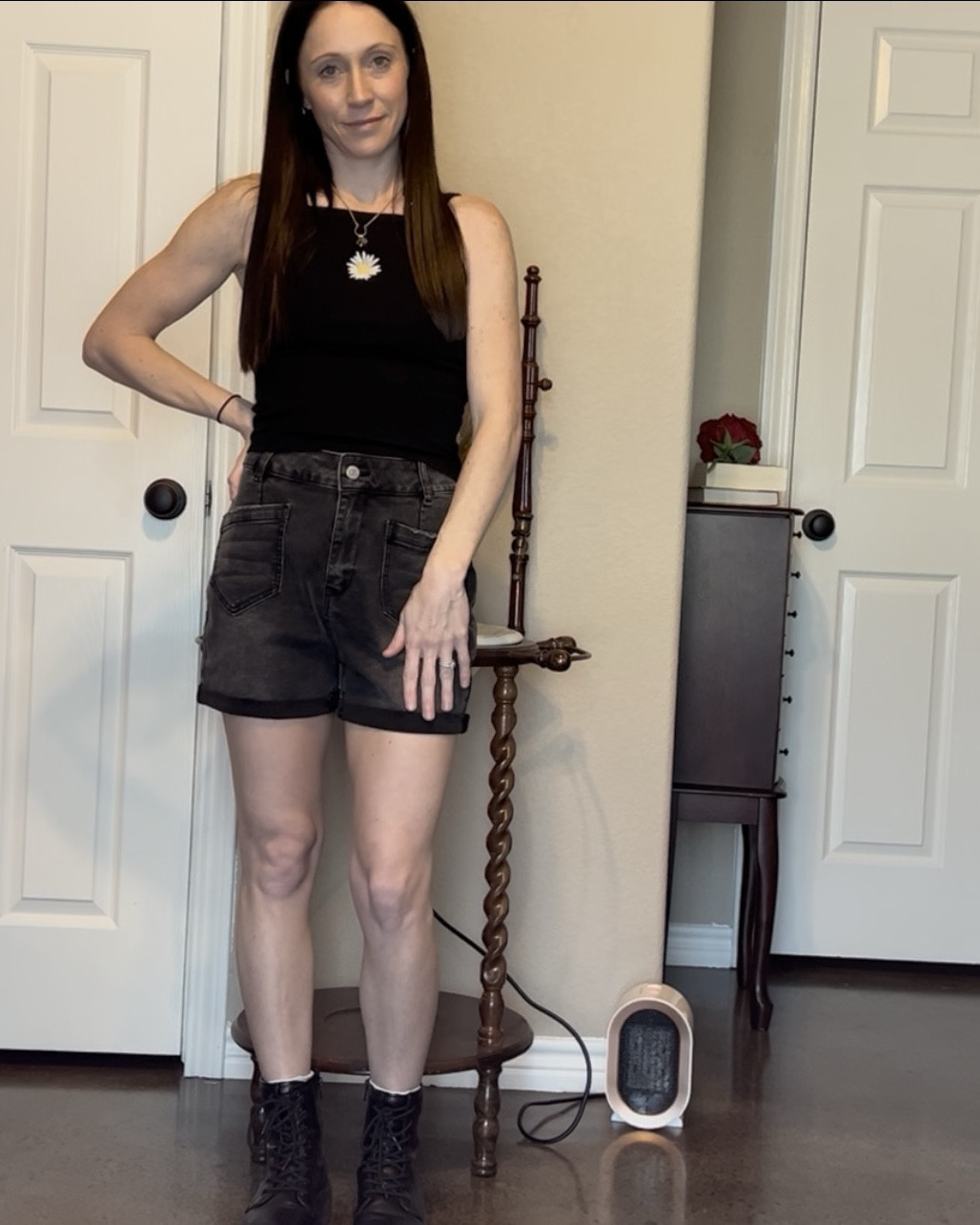 1 pair of shorts, 8 different looks 

#LTKmomlife #LTKgrwm #LTKootd