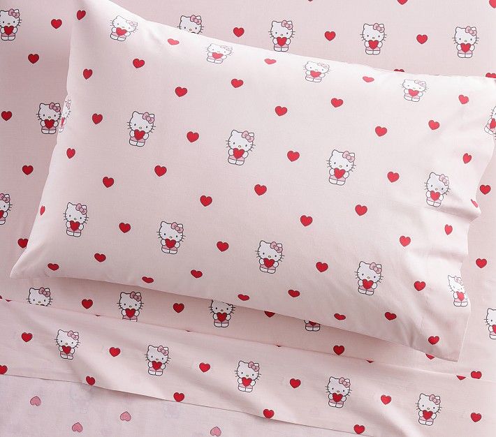Hello Kitty® Organic Heart Sheet Set | Pottery Barn Kids