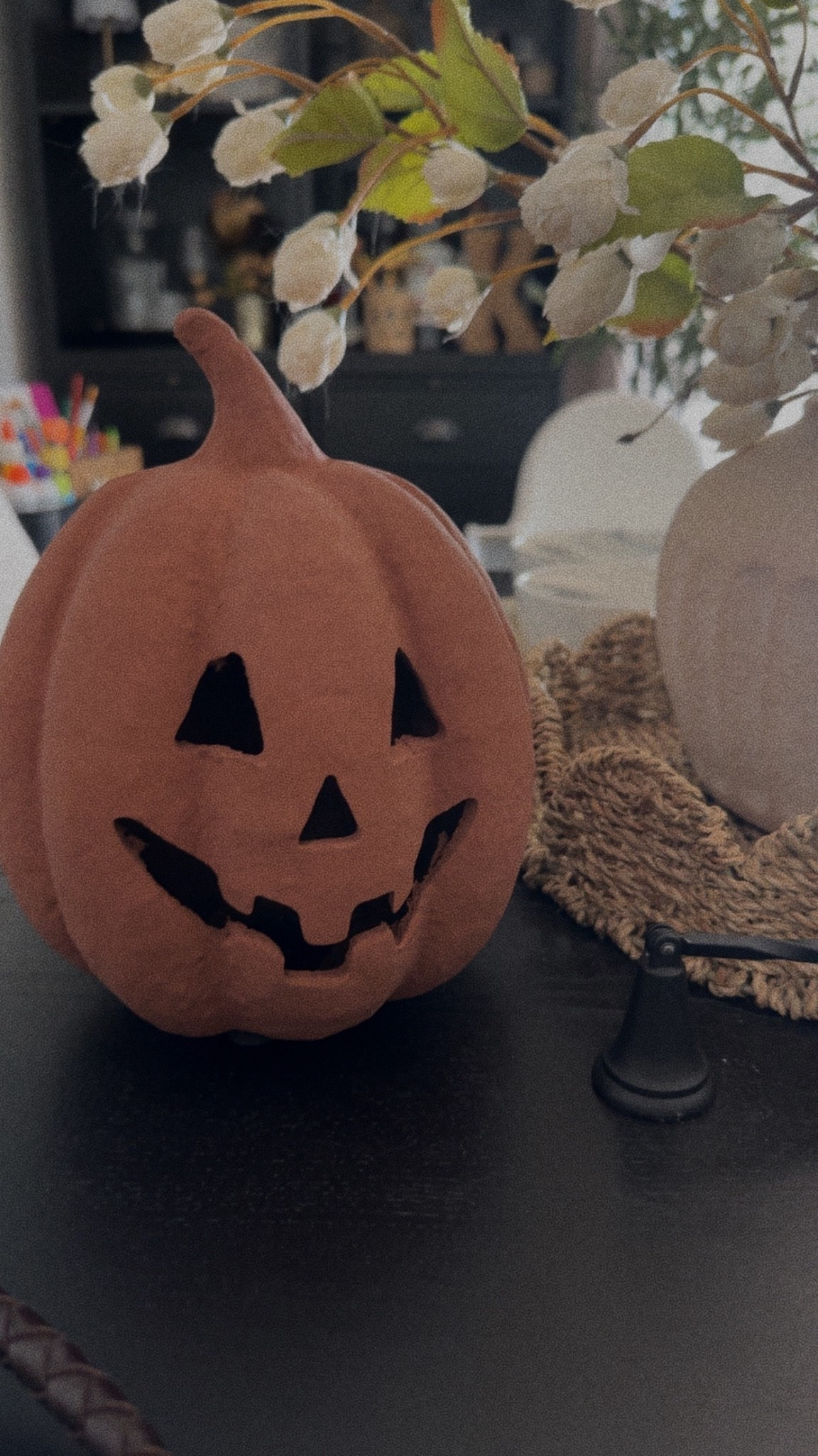 High end looking pumpkin under $10!


#LTKHome #LTKFindsUnder50 #LTKSeasonal