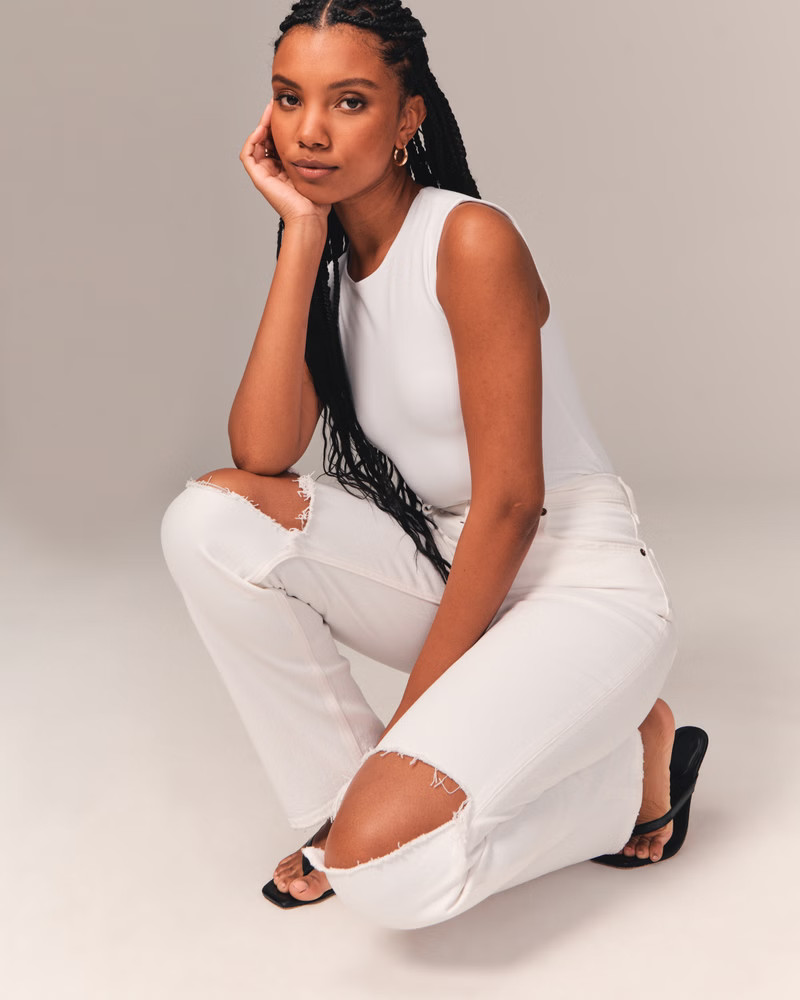 Curve Love Ultra High Rise 90s Straight Jeans | Abercrombie & Fitch (US)