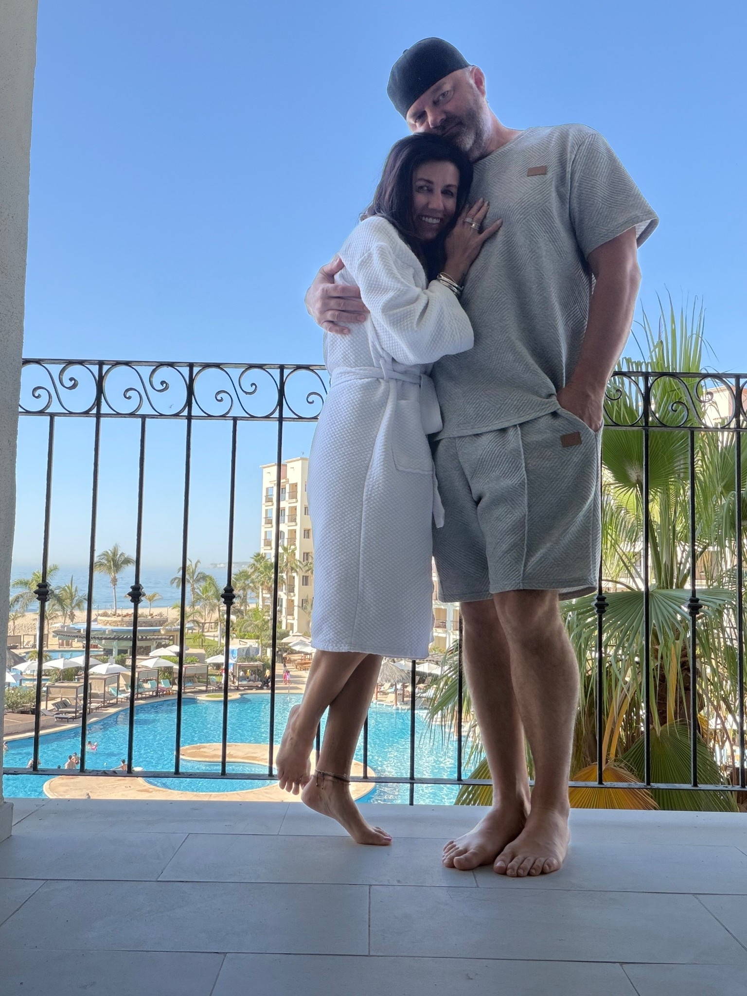 Comfys for both ⚡️

#LTKActive #LTKmorningroutine #LTKTravel