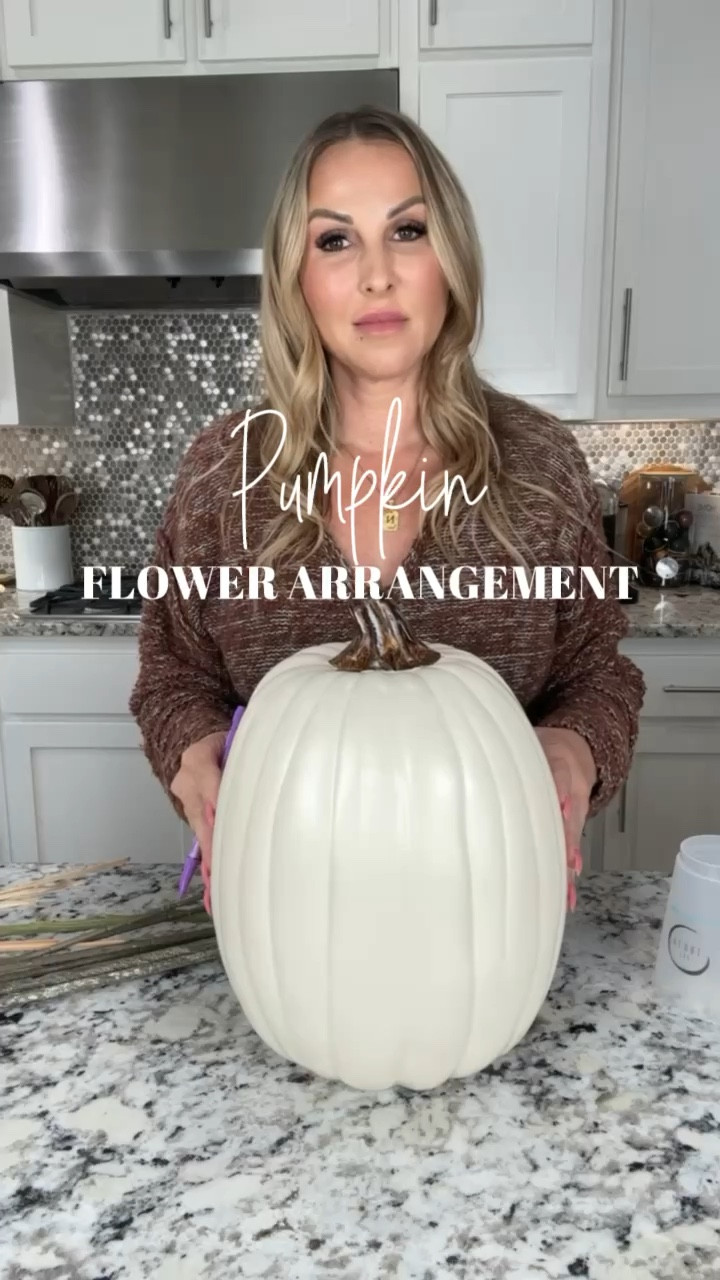 Pumpkin flower arrangement! So easy to do and looks so pretty! Linked all items below⬇️

#LTKhome #LTKFind #LTKSeasonal