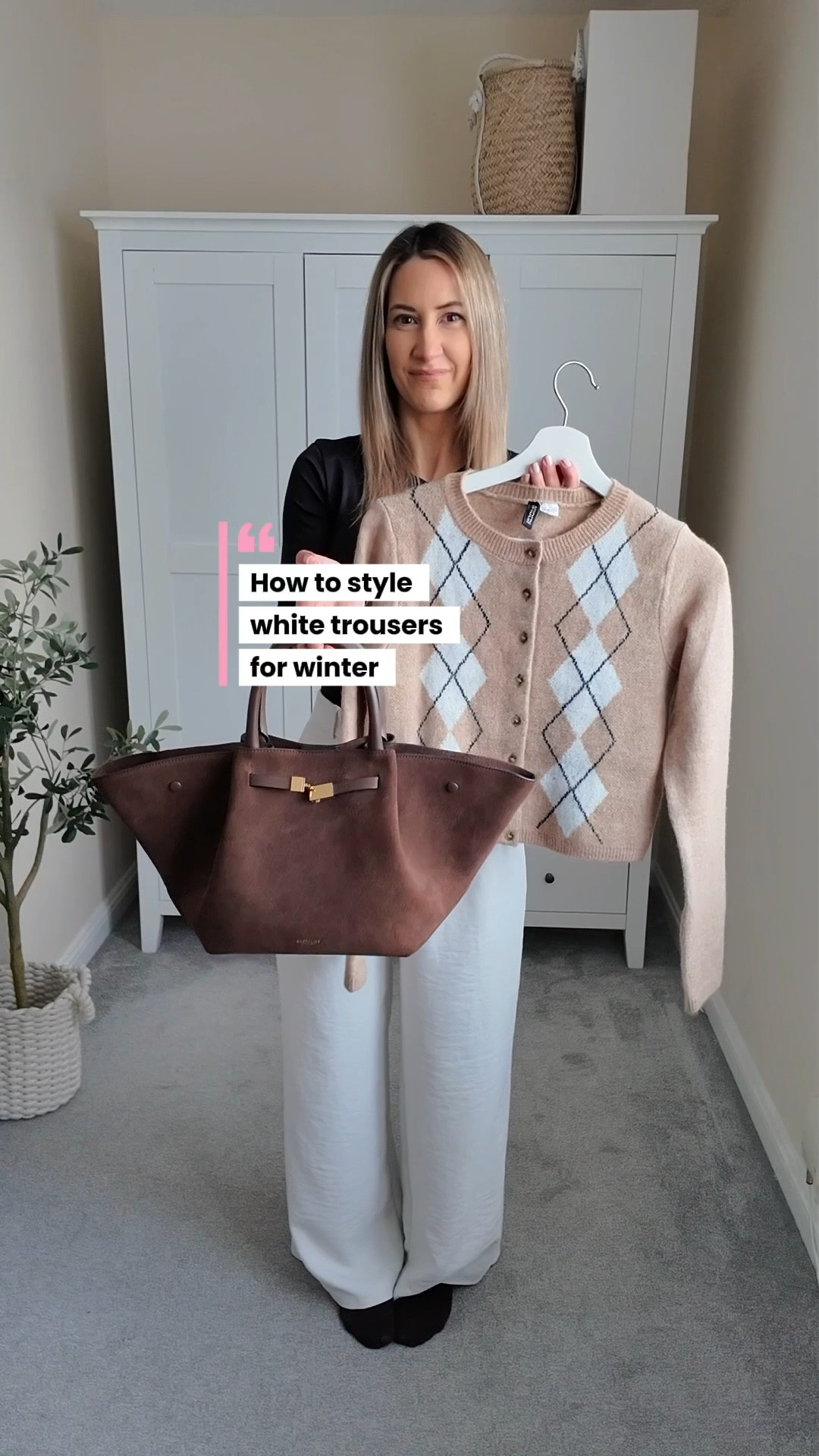 White trousers aren’t just for summer 🤍 

#LTKpetite #LTKwinter #LTKuk