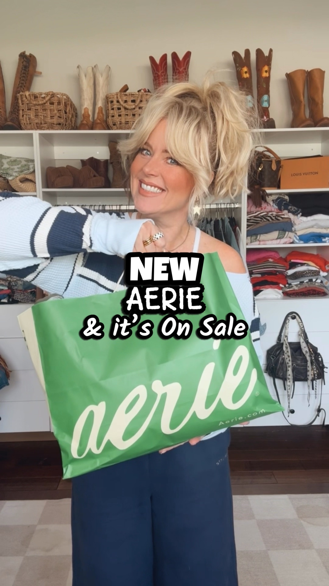 Aerie has the cutest new arrivals and they are also on sale! Perfect for fall and so cute and comfy!! 
I’m wearing a medium in everything. 
@Aerie 

#aerie #styleover40 #comfyoutfits #falloutfit #leggings #oversizedsweatshirt #fleecevest

#LTKootd #LTKOver40 #LTKSaleAlert
