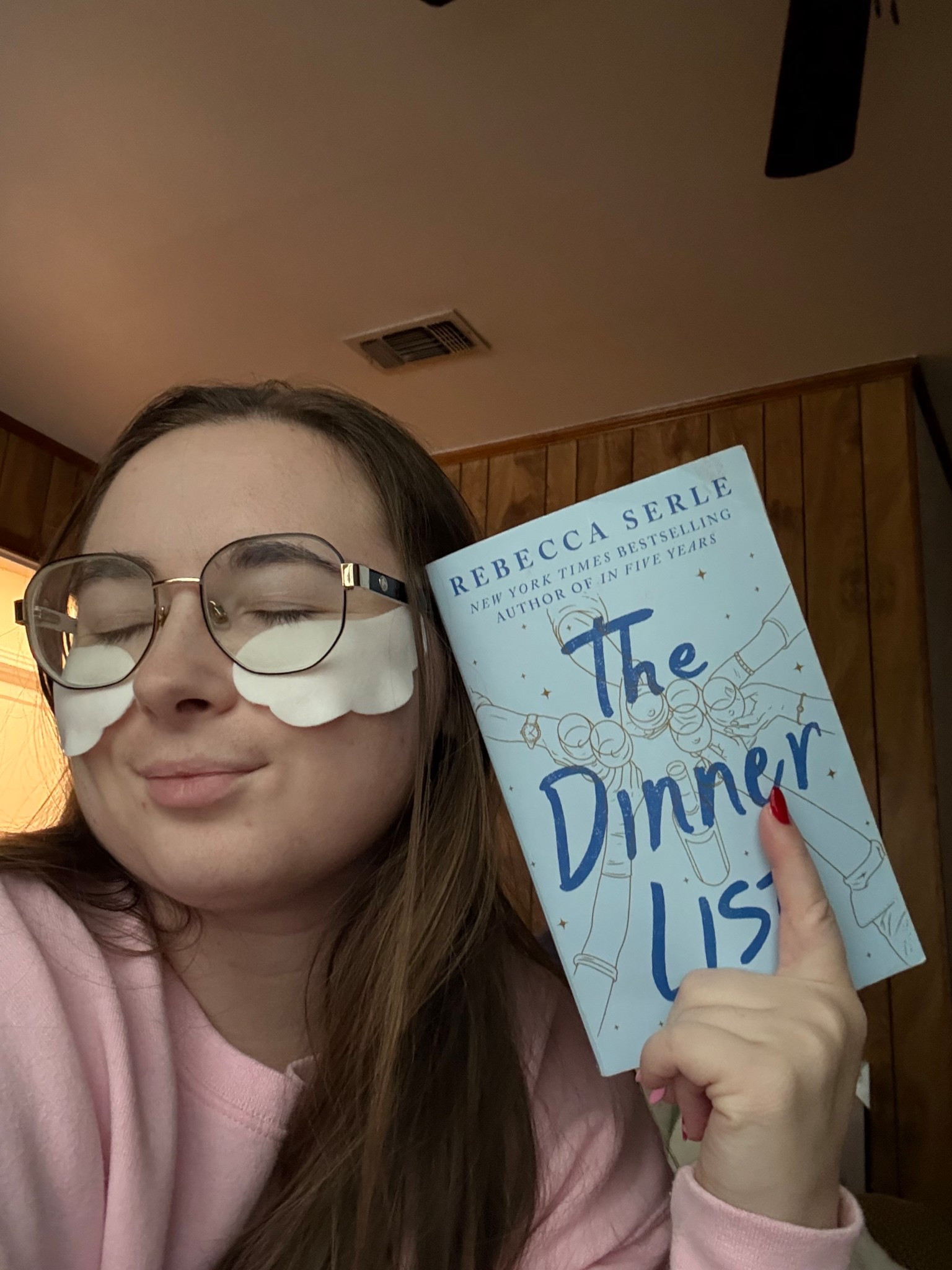 Snowstorm reading vibez w/my favorite face mask! Links to this one & others attached! 

#LTKmorningroutine #LTKselfcare #LTKValentine