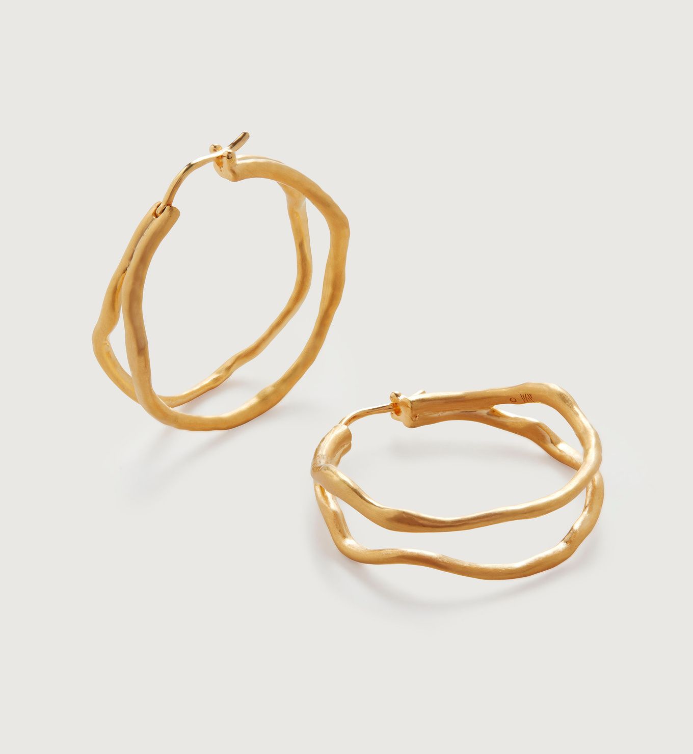 Root Medium Hoop Earrings



18k Gold Vermeil


$195 | Monica Vinader (US)