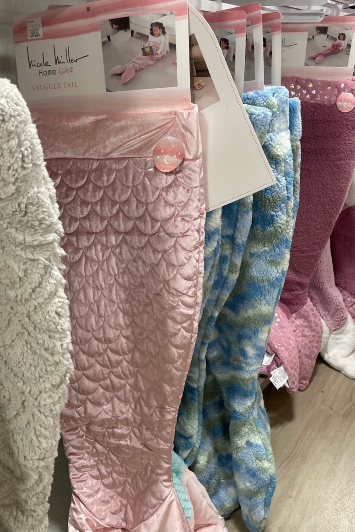 Mermaid tail sleeping bags!! Great gift idea for girls!! #ltkgiftguide 



#LTKsalealert #LTKkids #LTKHoliday