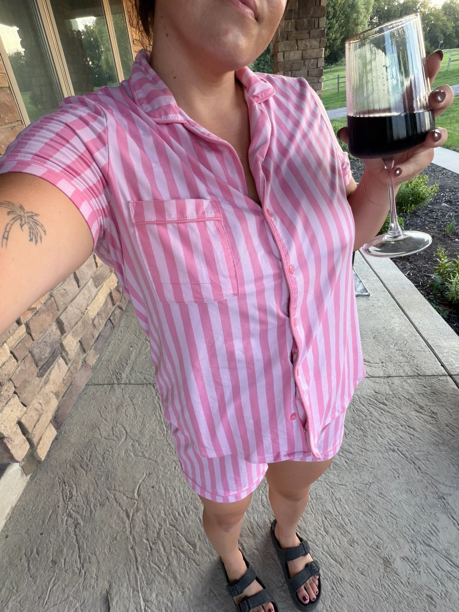 Cutie pajamas from @Walmart - wearing xl

Midsize, size 12, size 14, mom style, curvy outfit, thick tummy approved