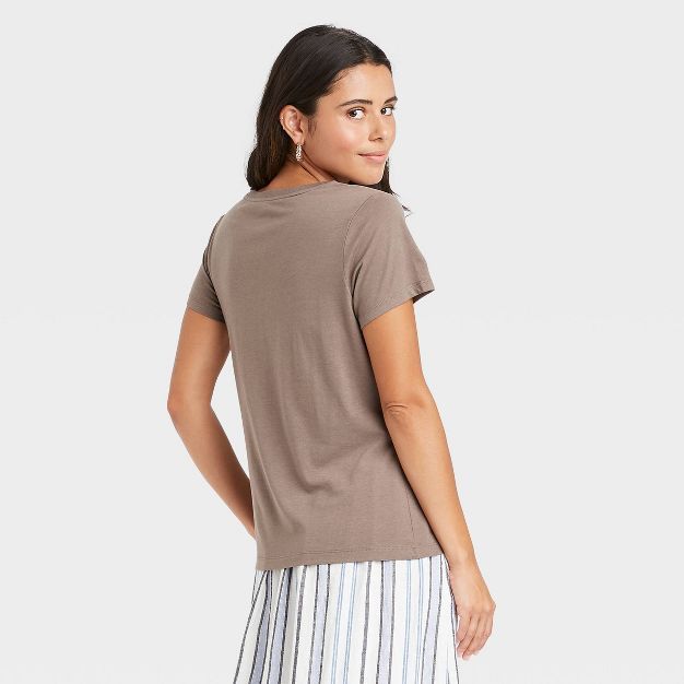 Women&#39;s Short Sleeve Scoop Neck T-Shirt - A New Day&#8482; Brown S | Target