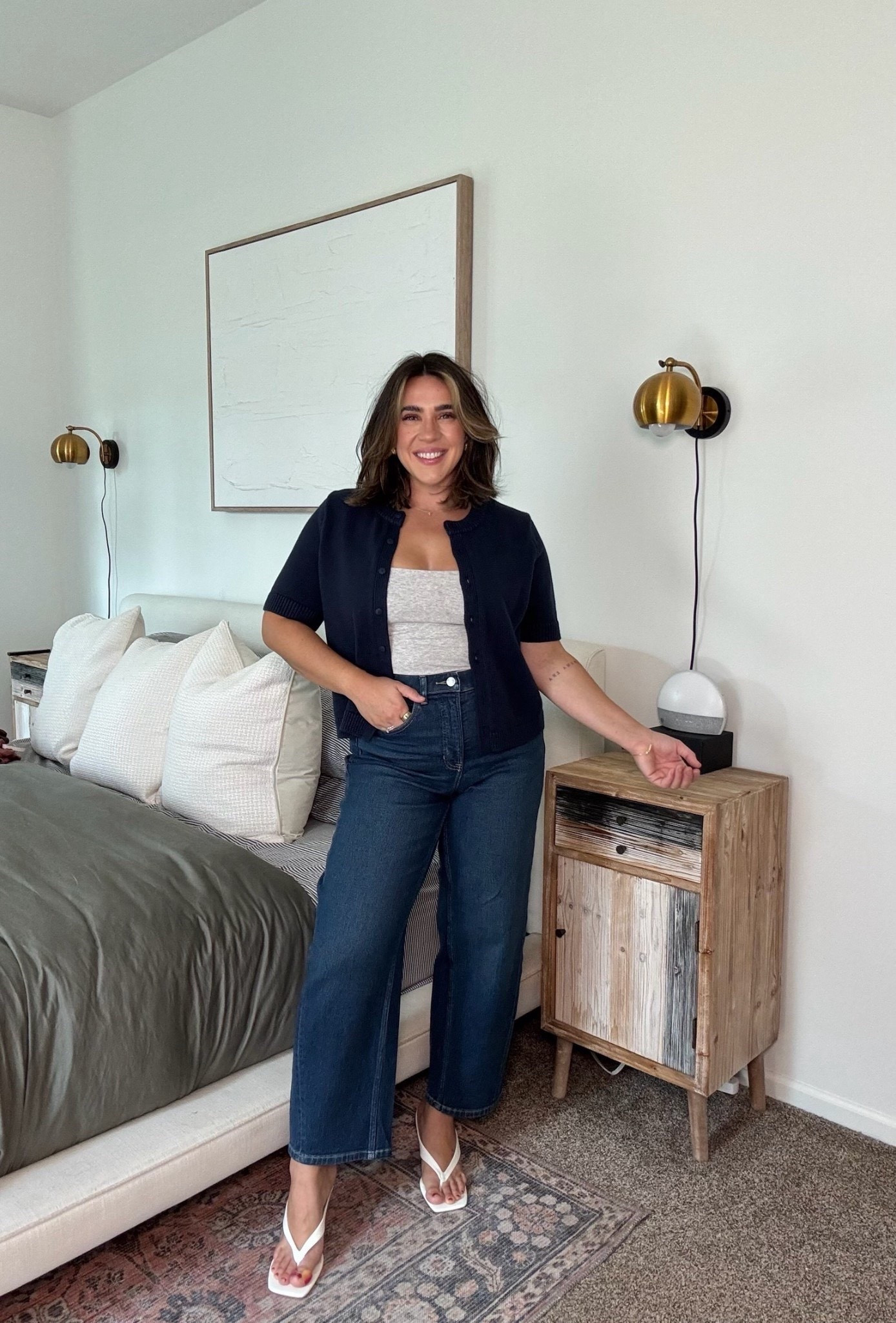 Jeans on sale! Wearing size M here 