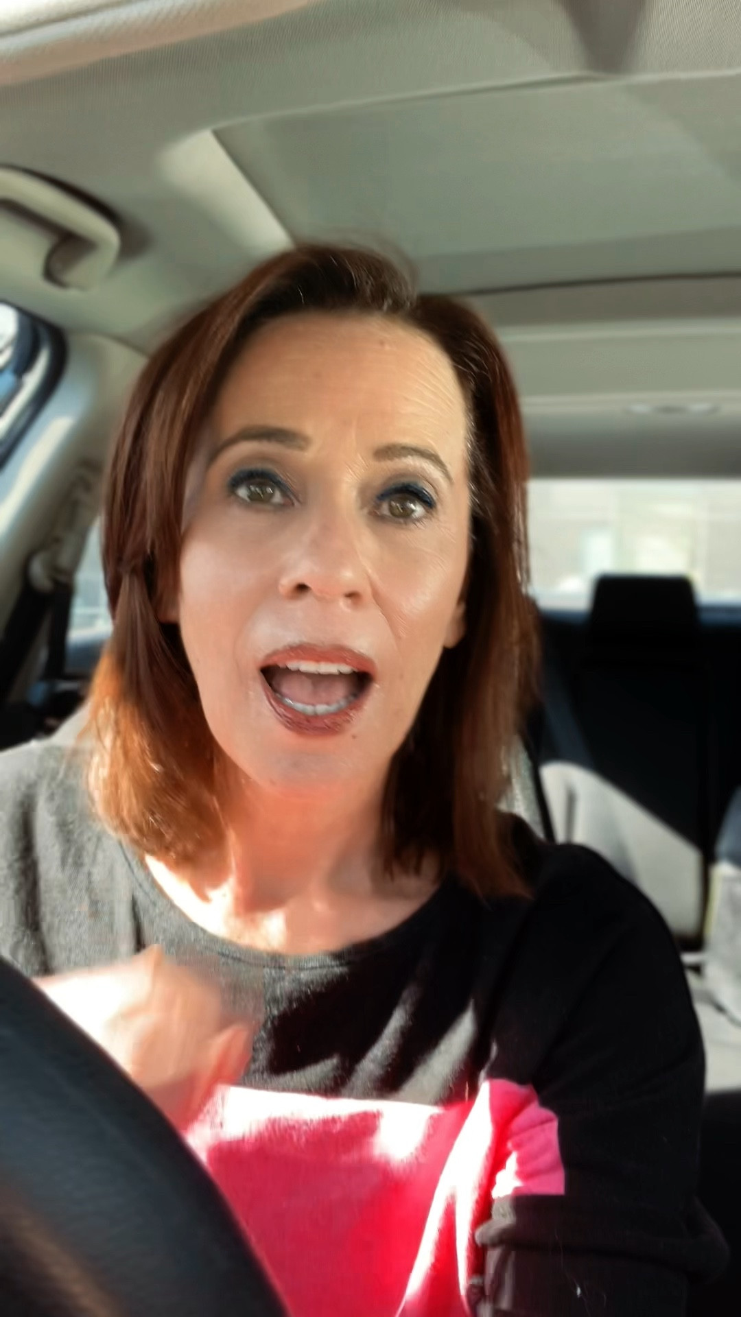 Yep, I got more #glittereyeshadow 🤩 I just can’t help myself. This Liquid Glitter Eyeshadow by elf is AMAZINGLY beautiful. This one is in blue called “Ocean Eyes” #glittermakeup #blueeyeshadow 

#LTKbeauty #LTKstyletip #LTKunder50