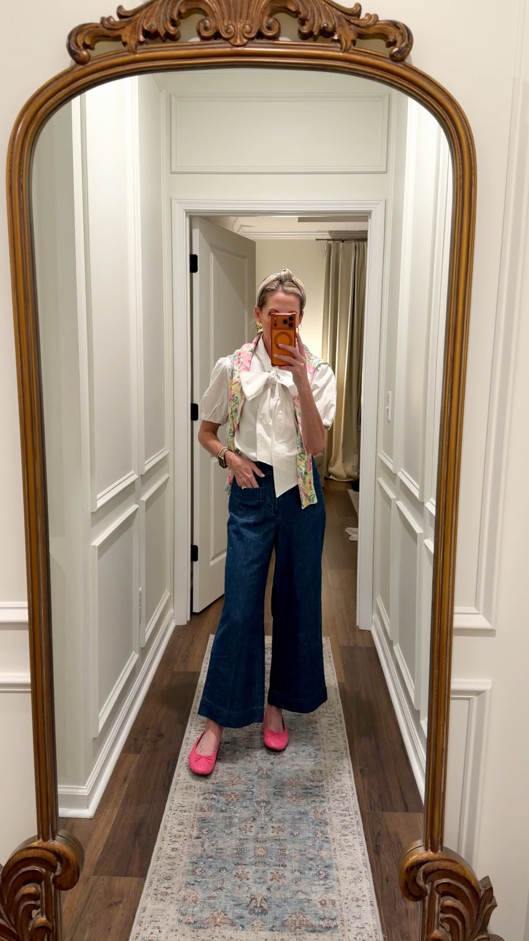 Today’s OOTD Walmart new arrival top under $30 and new arrival pants under $30 wearing a size extra small in both.