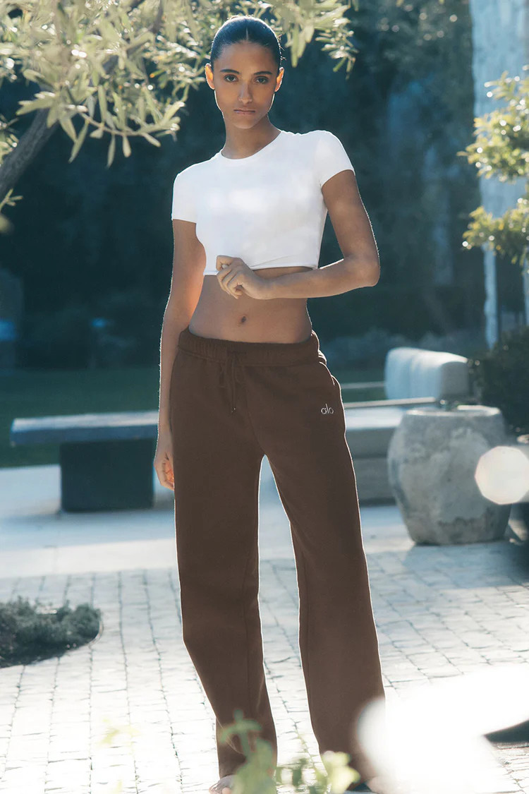 Accolade Straight Leg Sweatpant | Alo Yoga (US)