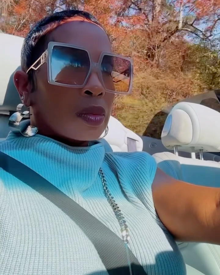 Saturday Vibes. 

#LTKFindsUnder50 #LTKStyleTip