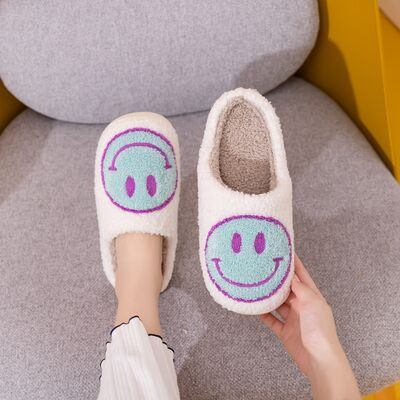 Melody Smiley Face Slippers WHITE/SKYBLUE / S | Casual Chic Boutique