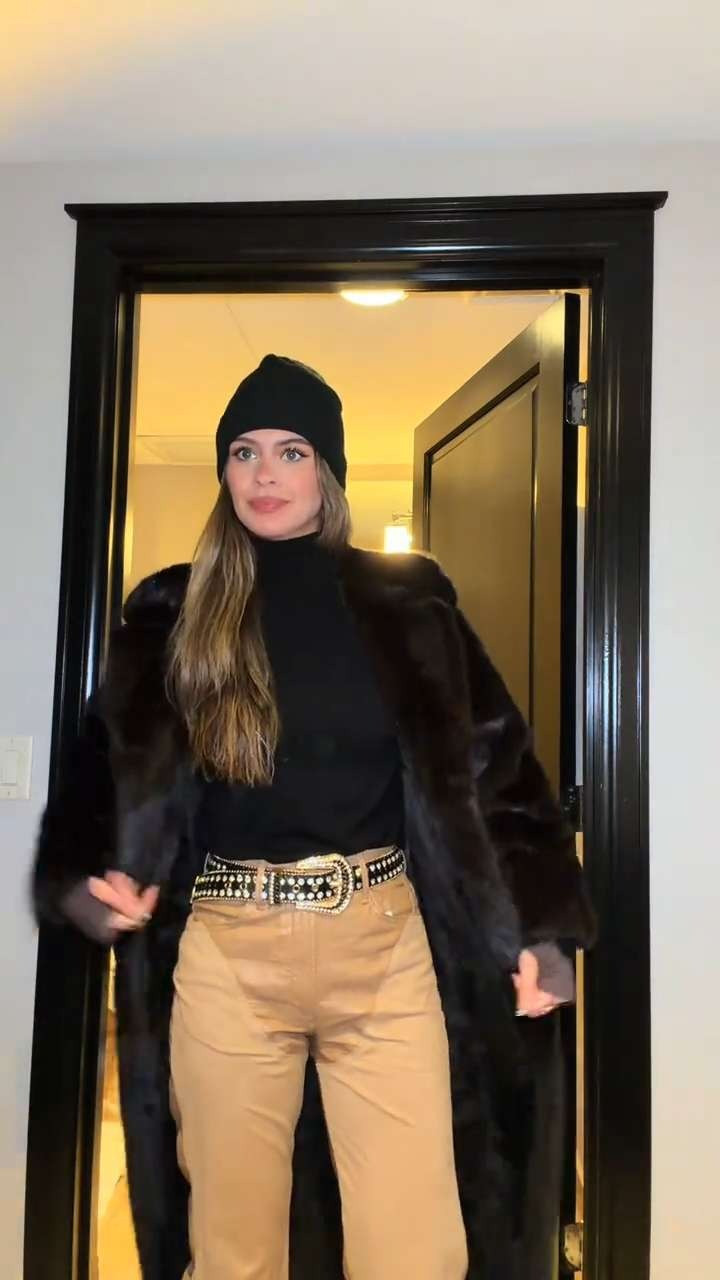 PARK CITY, UTAH 😛💗 If you loved this outfit, I linked similar options! 

 #LTKgrwm #LTKootd #LTKTravel