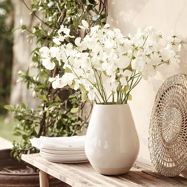 Sweet Pea Hand-Tied Bunch | Anniversary Gifts | The  White Company | The White Company (UK)