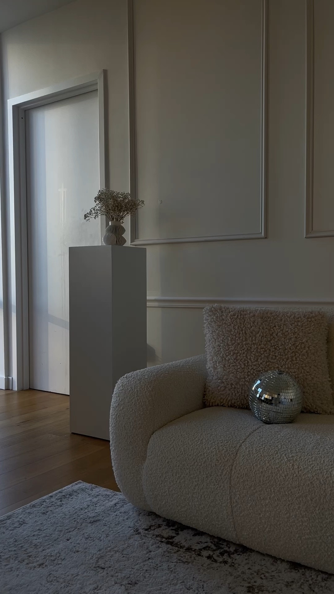 My apartment is coming along nicely 
Time to find a coffee table, can’t make up my mind 😬 



#LTKSeasonal #LTKhome