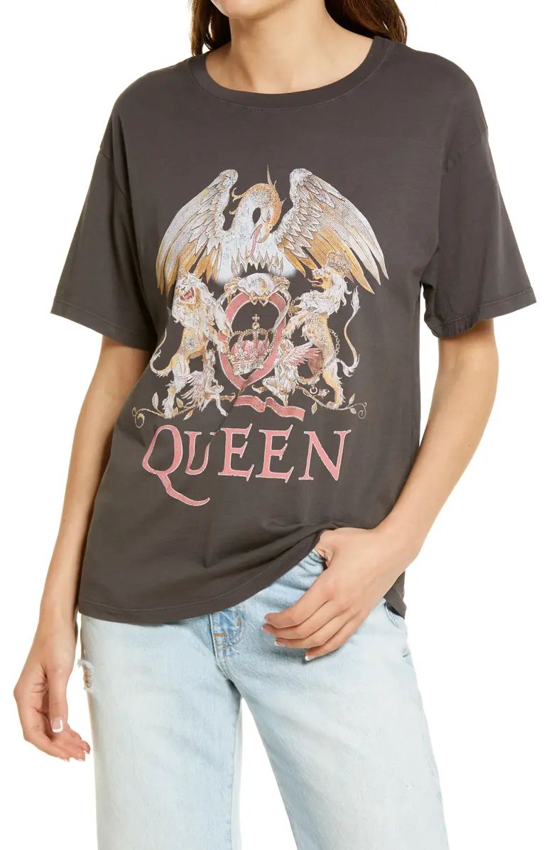 Queen Crest Boyfriend Tee | Nordstrom