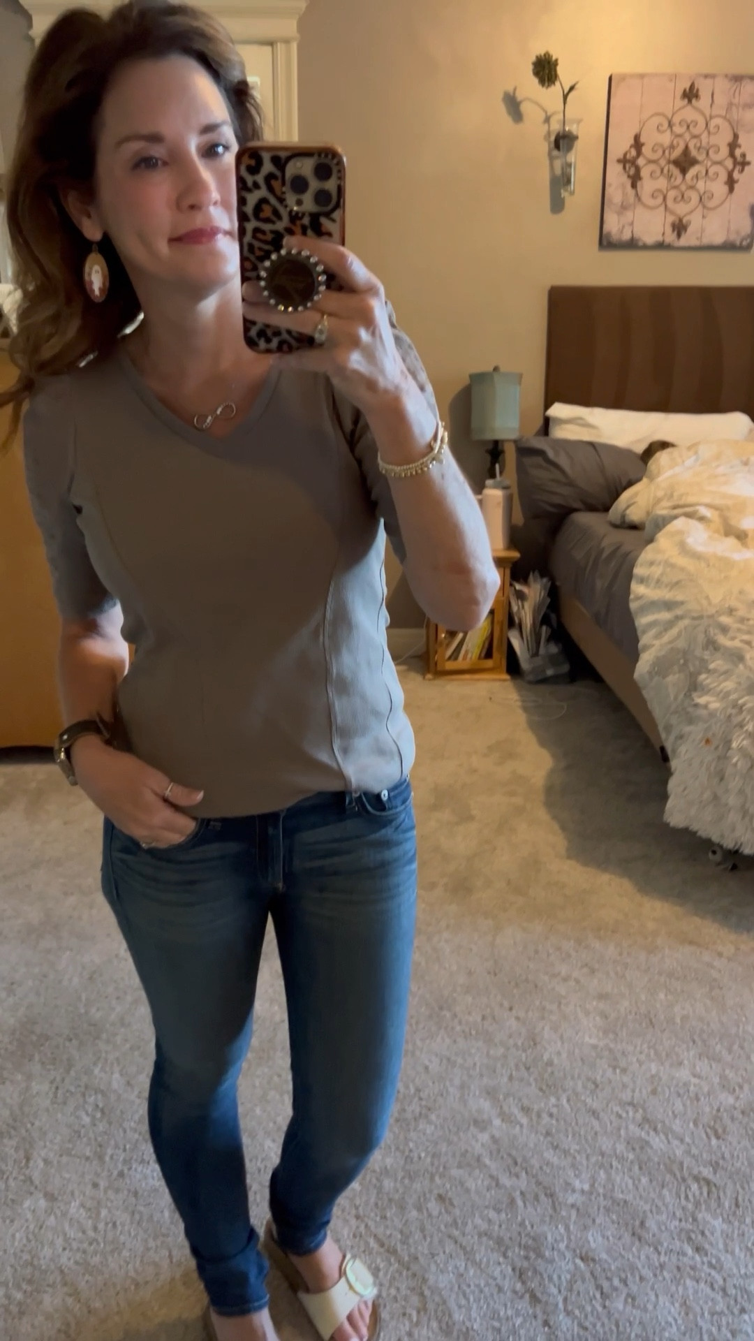 Basic not so basic Tee 
Love the Vneck and ruffle sleeves. Even comes in plus size too! 

Pairs perfectly with a cardigan for those cool crisp 🍁🍂 mornings!  

Crazy Busy Mama 