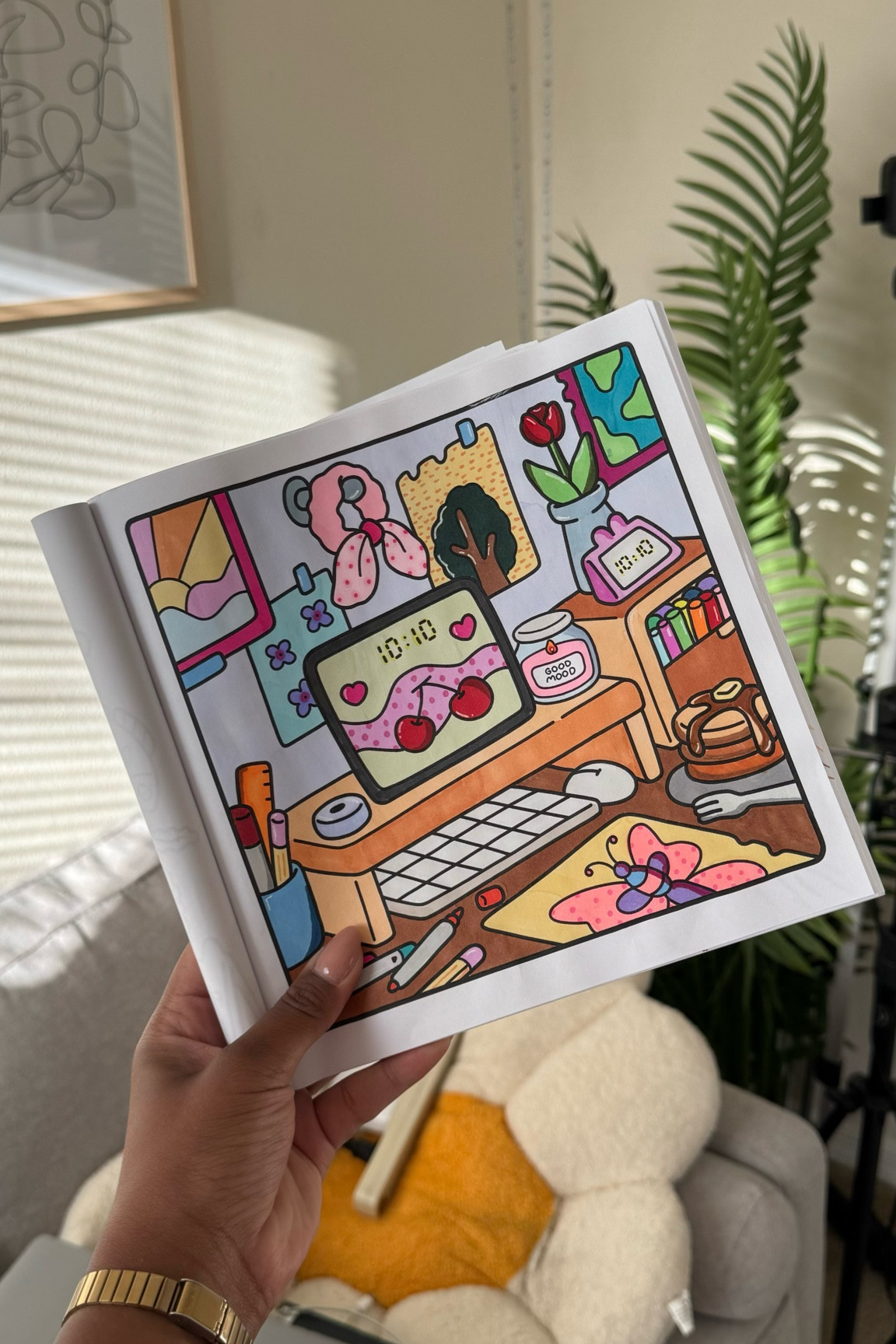 I’m some silly, goofy coloring ✨🖍️🌈🫶🏽