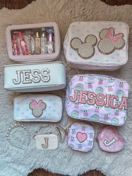 Packing Essentials

packing cubes, packing, organizers, jewelry box, jewelry holder, Pearl, Pearl headband, Pearl clip, wedding, bachelorette, gifts

#LTKtravel #LTKhome #LTKunder100