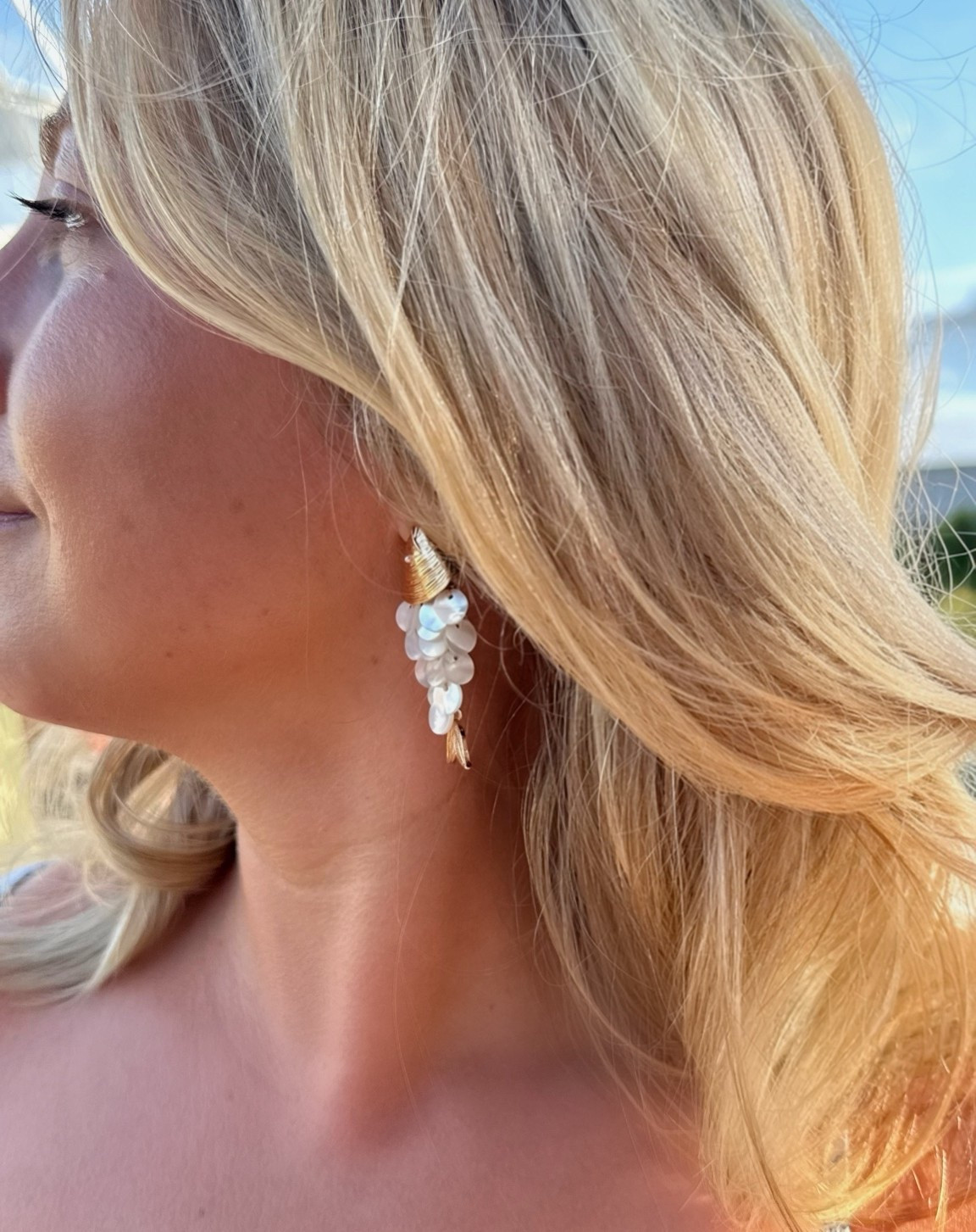 My favorite purchase of the summer! The cutest little fish earrings I ever did see. Super lightweight

#LTKootd #LTKSeasonal #LTKTravel