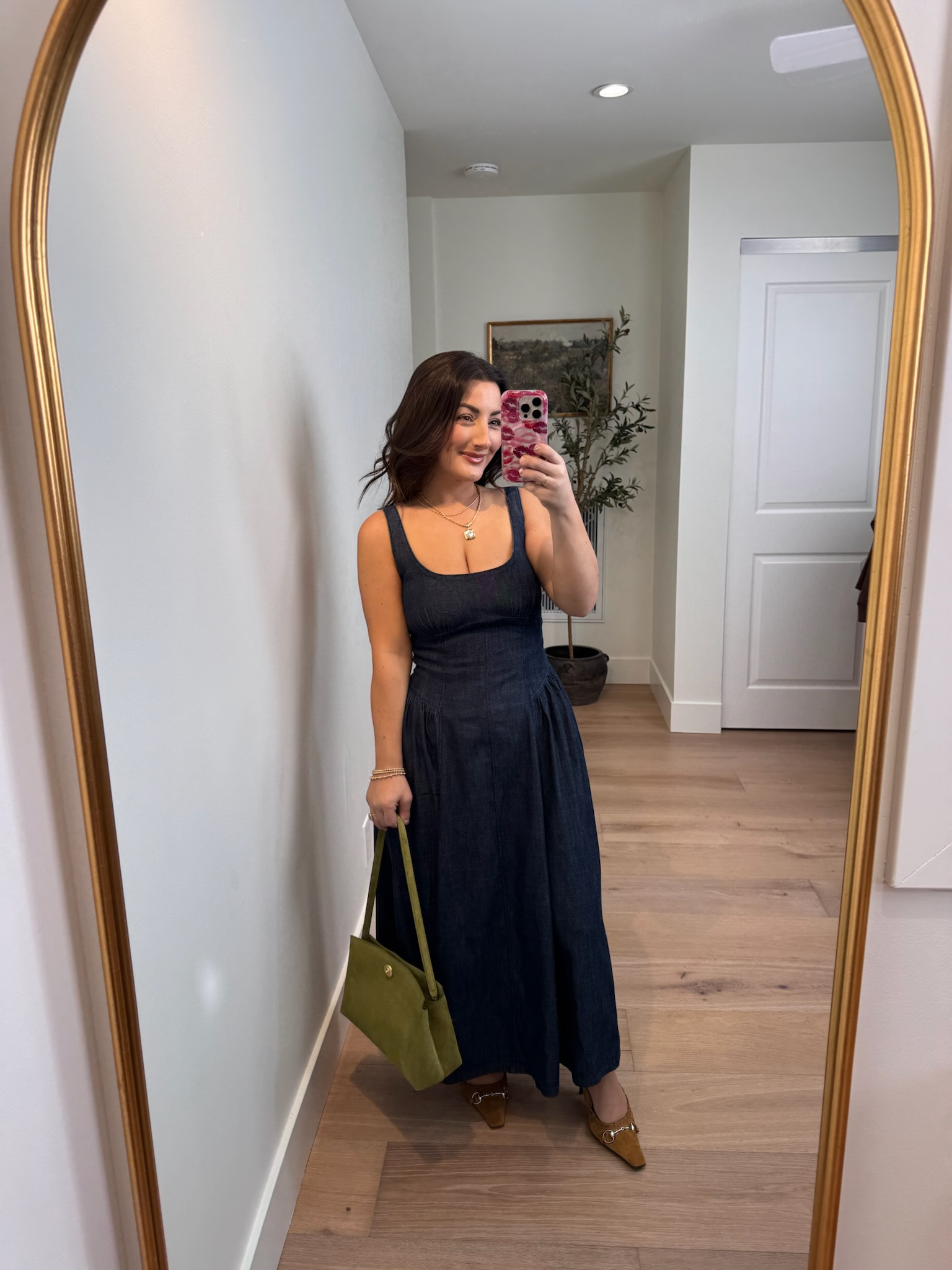 Love a good dark wash denim dress for fall!

Denim midi dress size s petite 

5'0" 135lbs

#LTKootd #LTKSeasonal #LTKPetite