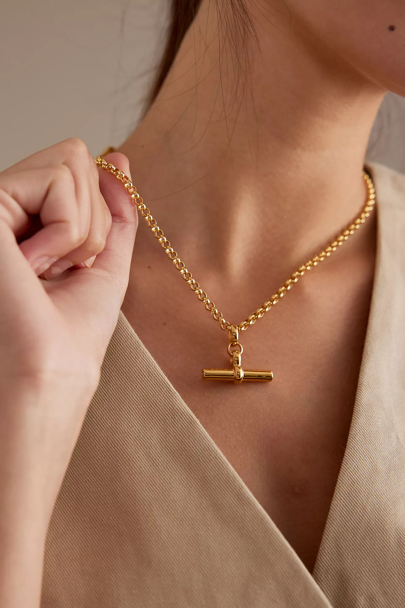 Tilly Sveaas Gold-Plated Medium T-Bar Chain Necklace | Anthropologie (UK)