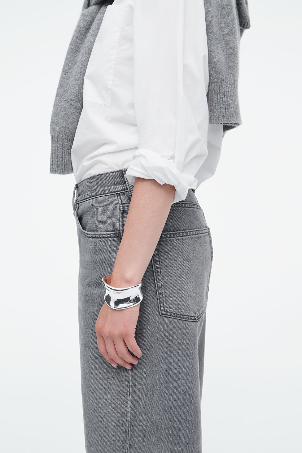 SCULPTED CUFF | COS (US)