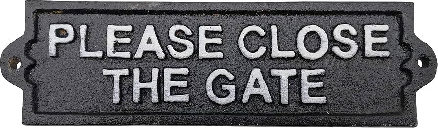 Comfy Hour 8" x 2" Heavy Duty Cast Iron Please Close The Gate Sign, Weatherproof Metal Gate Plaqu... | Amazon (US)