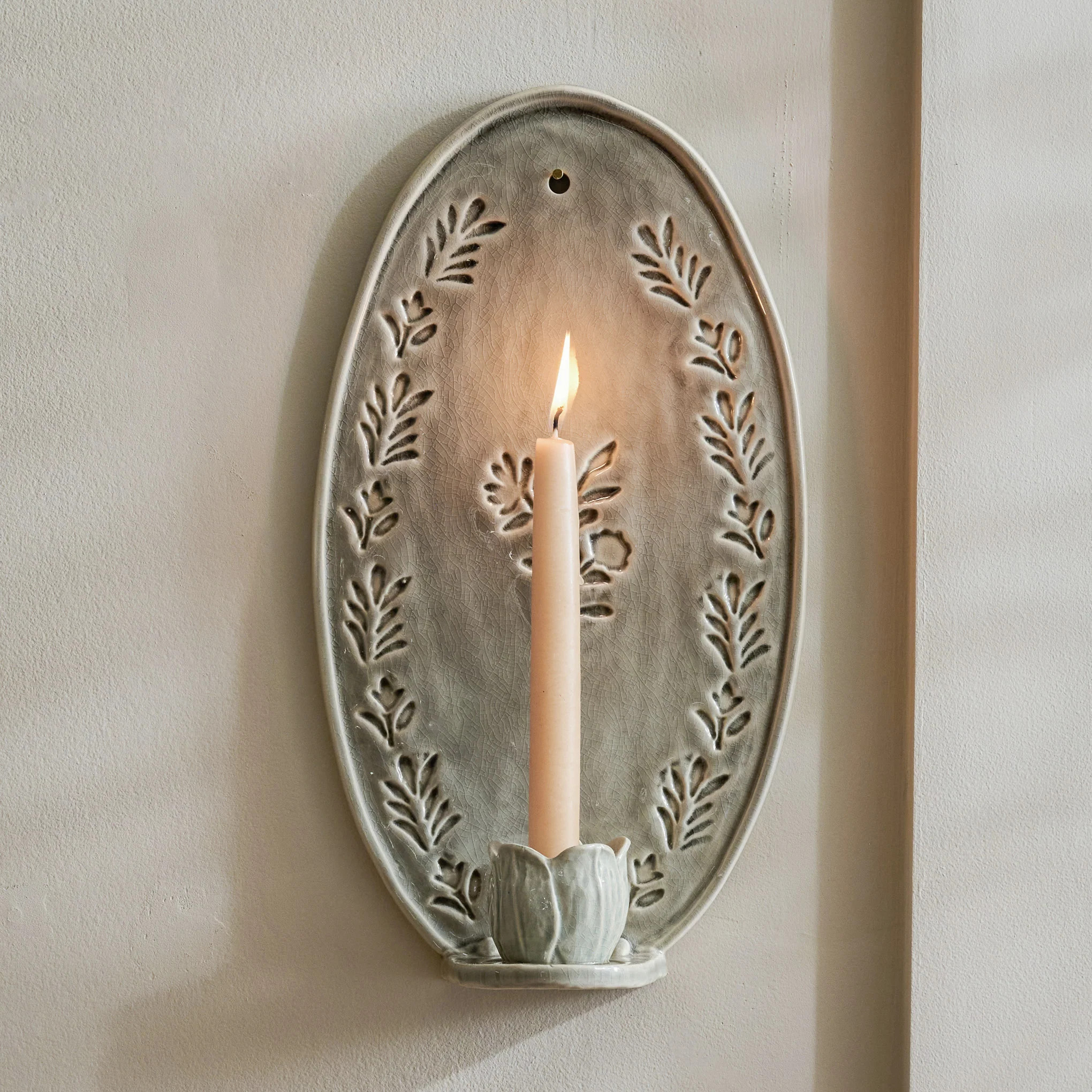 Hallie Floral Ceramic Wall Sconce | Magnolia
