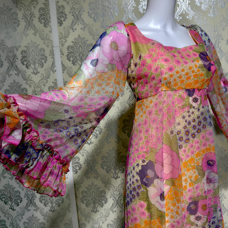 Vintage 1970s floral Maxi Dress, Angel sleeve Op Art Floral Garden Party dress | Etsy (Global)