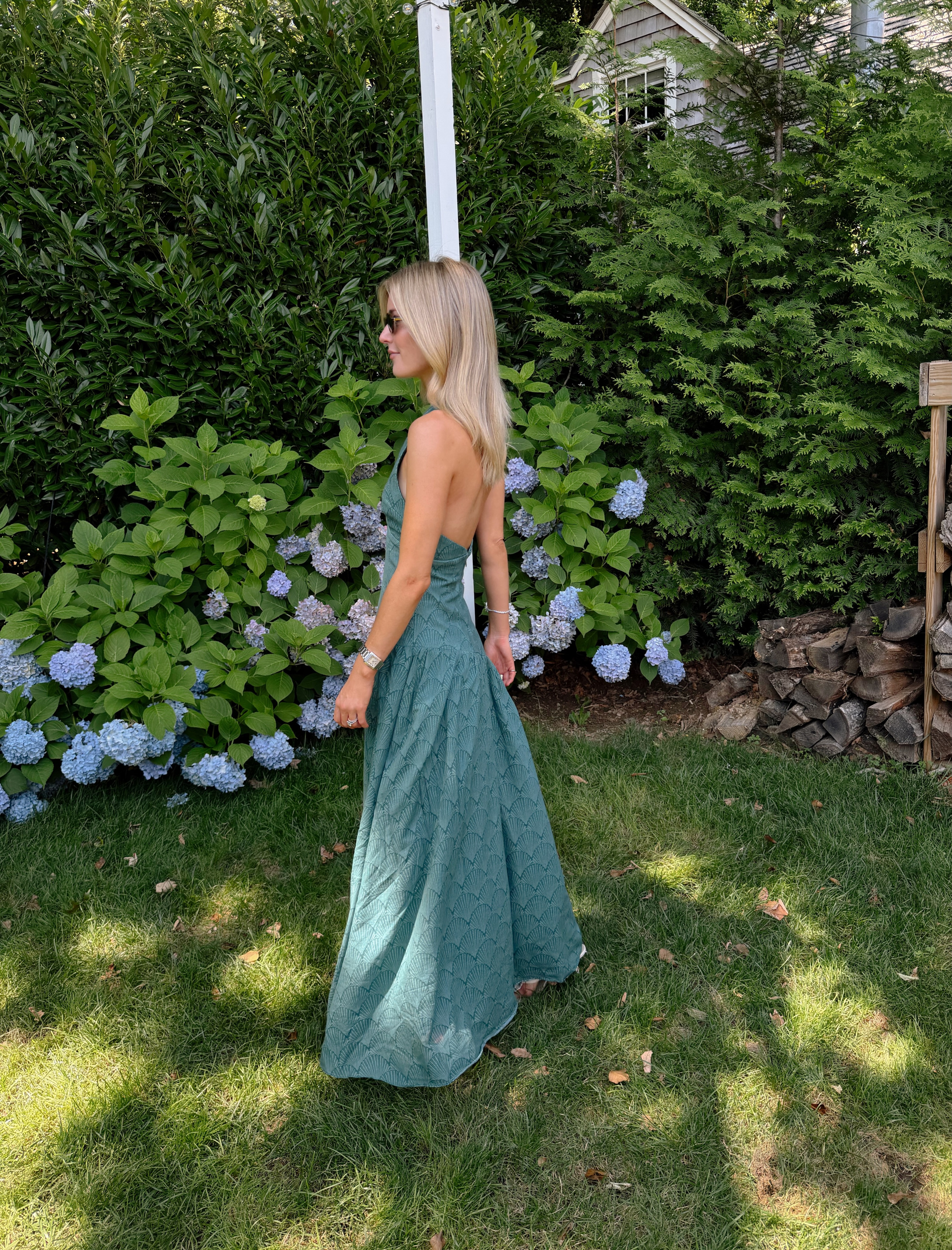 This dress deserved its own moment.🤍 The color, seashell design, and that open-back detail make it such a pretty pick for summer weddings, dinner plans, and any excuse to wear a flowy maxi.

summer dress
maxi dress
open back dress
wedding guest dress
garden party outfit
vacation dinner outfit
occasion dress 

 #LTKgrwm #LTKootd #LTKSeasonal