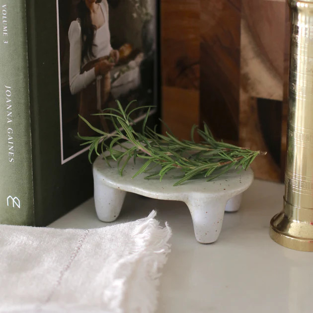 Zola Stoneware Riser/Footed Tray | Pepper + Vetiver