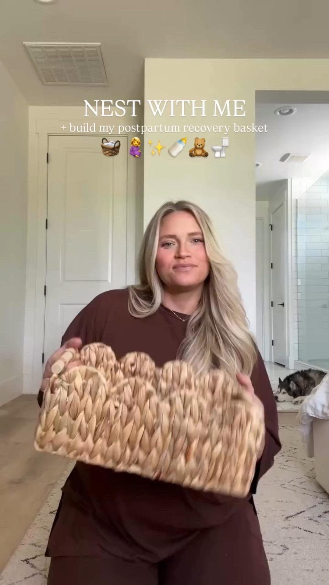 The ESSENTIALS✨ doesn’t need to get any more complicated than this and if you do end up needing something more that you didn’t bring home with you from the hospital you can always get it later (aka send the hubby to the store 😘😜) also you’re going to be spending a lot of time in the bathroom so may as well make it cute with your basket 🧺

What do you like adding to your postpartum recovery kit? 

#momsofig #postpartumrecovery #fridamom #postpartum #nestwithme #momof4 #4under5