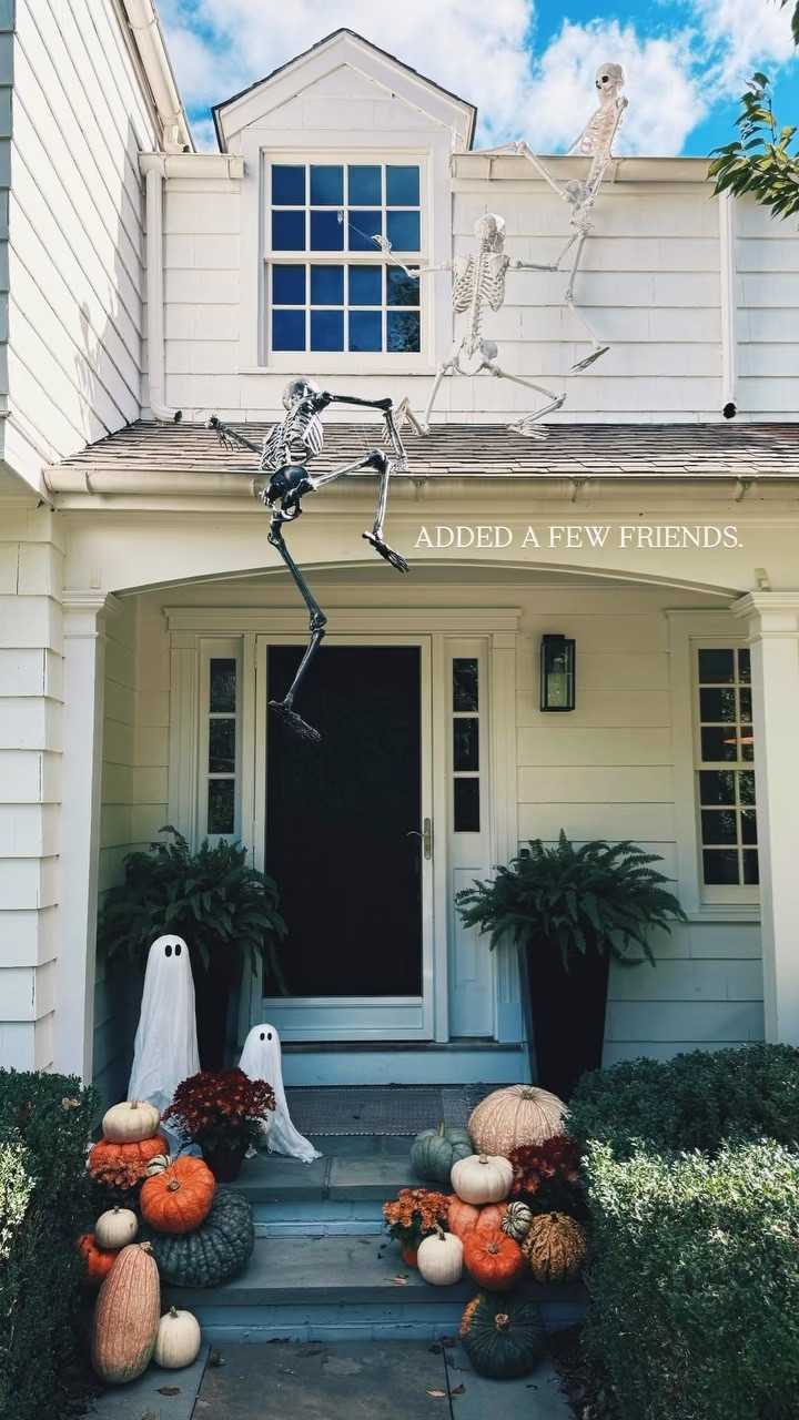 Halloween home decor 💀