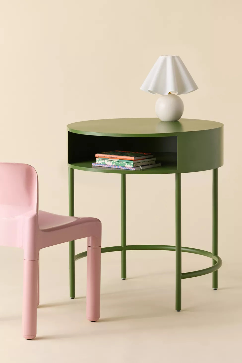 Lucie Round Iron Desk | Urban Outfitters (US and RoW)